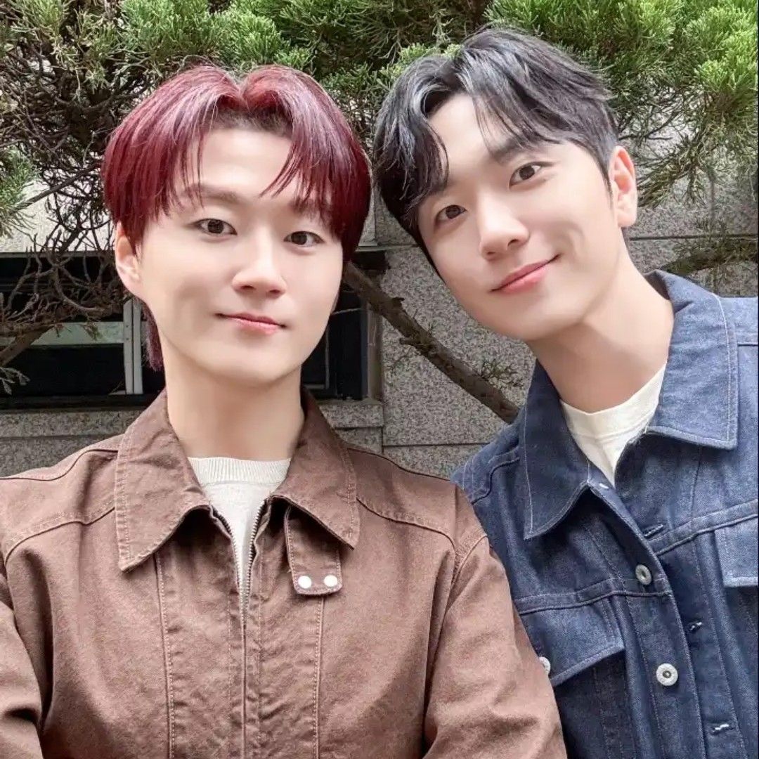 A moment captured by a fan of Forestella