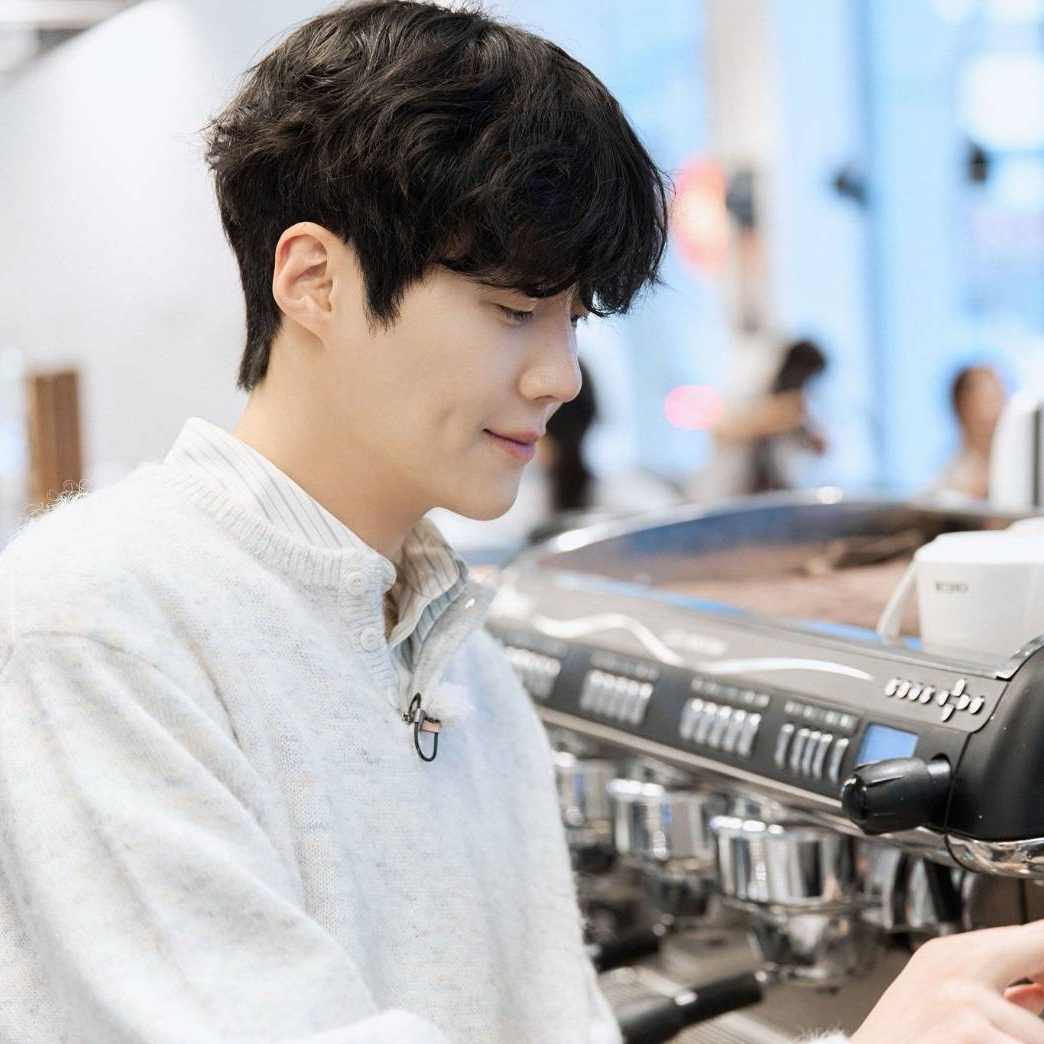 Recent activity shot of Kim Seonho