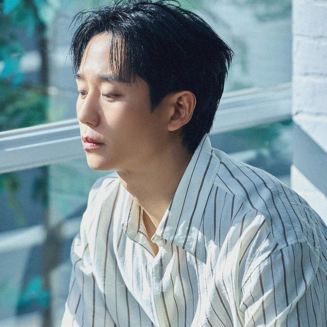 粉丝拍下的丁海寅瞬间