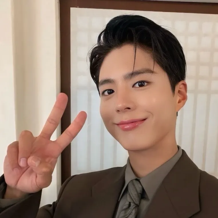 Latest photo of Park Bogum