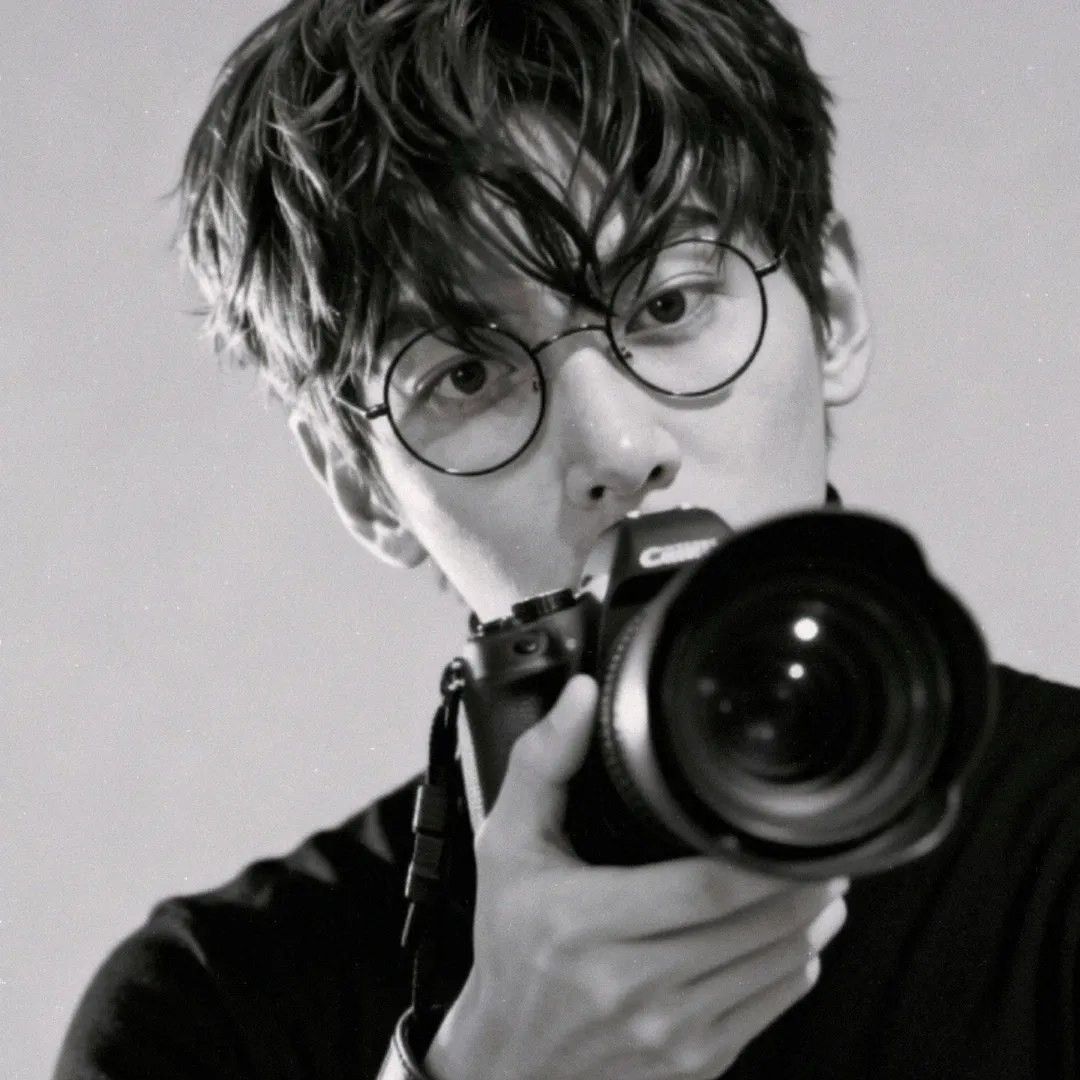 粉丝拍下的池昌旭瞬间