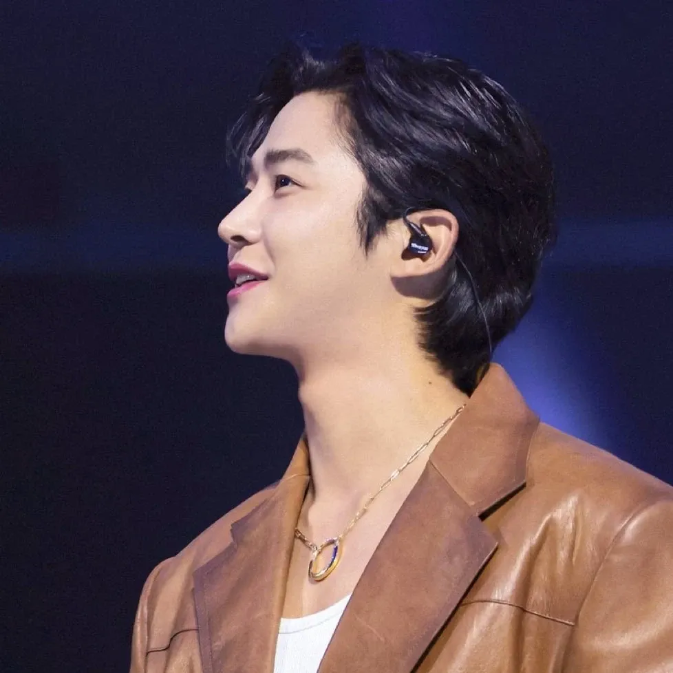 Cuplikan di balik layar dari Rowoon