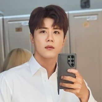 Recent activity shot of Jin Haesung