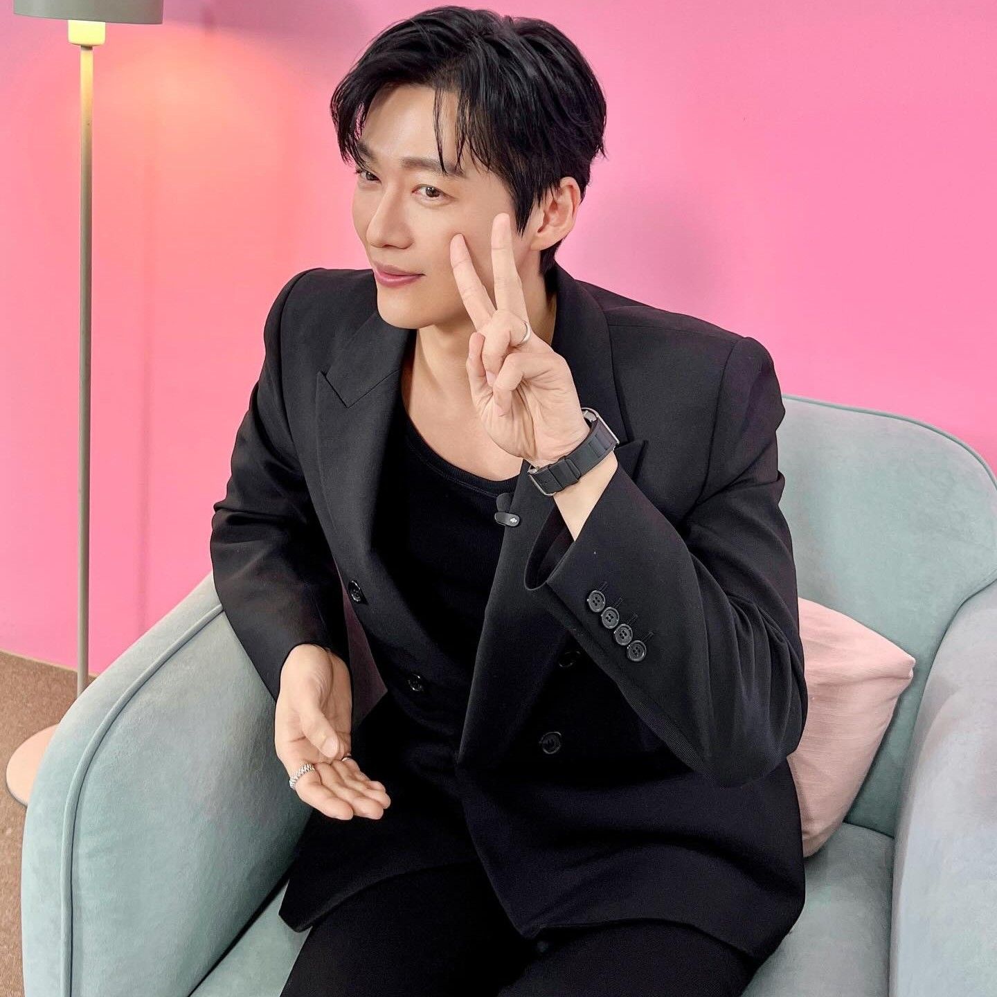 A moment captured by a fan of Namkoong Min