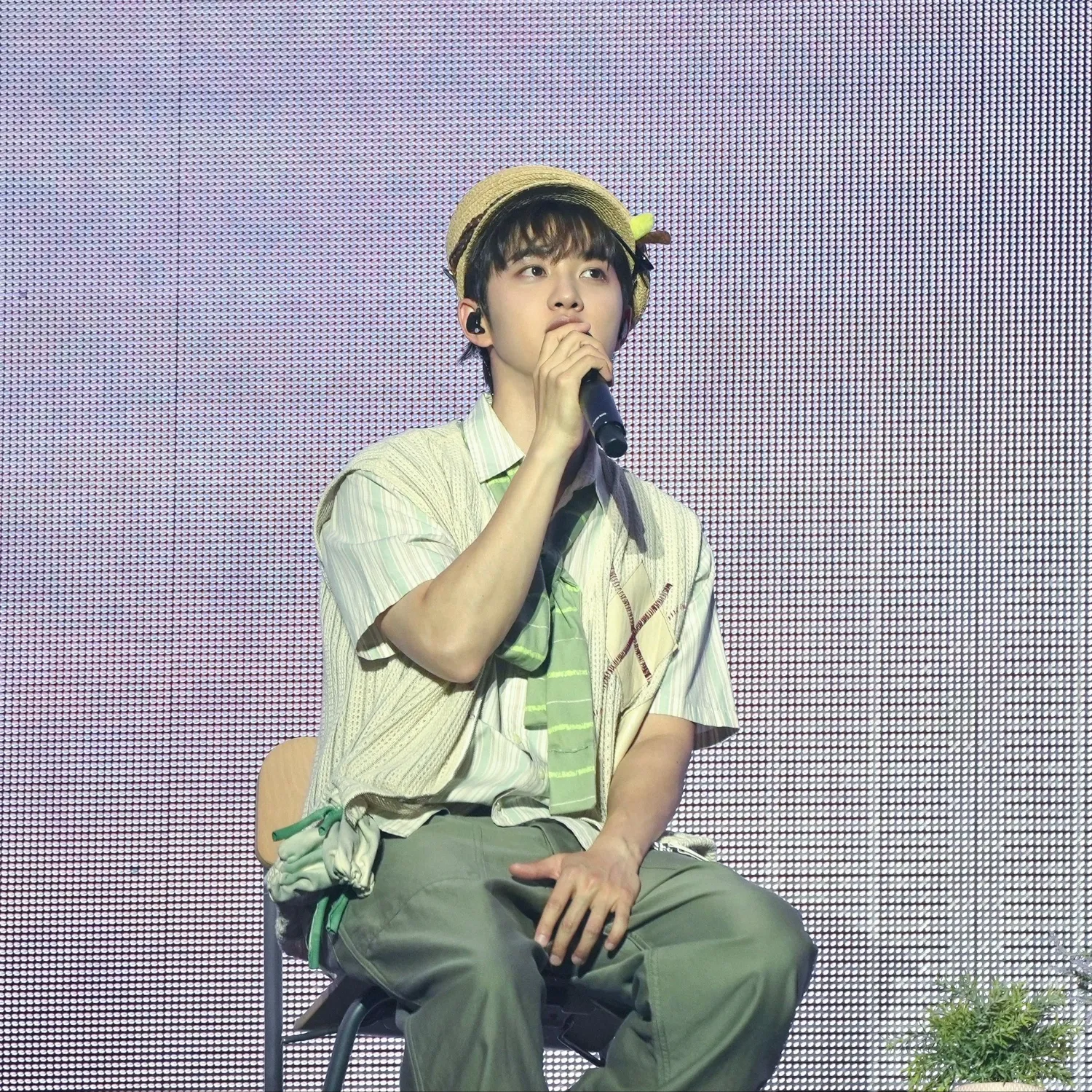 Foto kegiatan terbaru dari Doh Kyungsoo (D.O.)