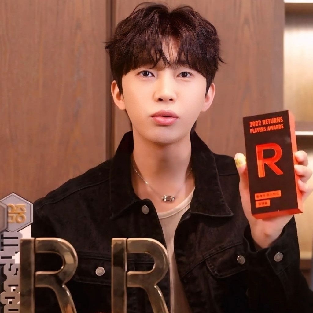 Cuplikan di balik layar dari Lim Youngwoong