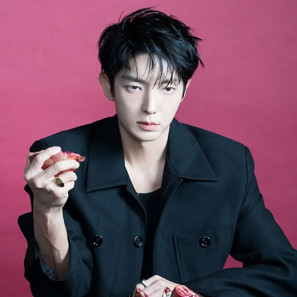 Recent activity shot of Lee Joongi