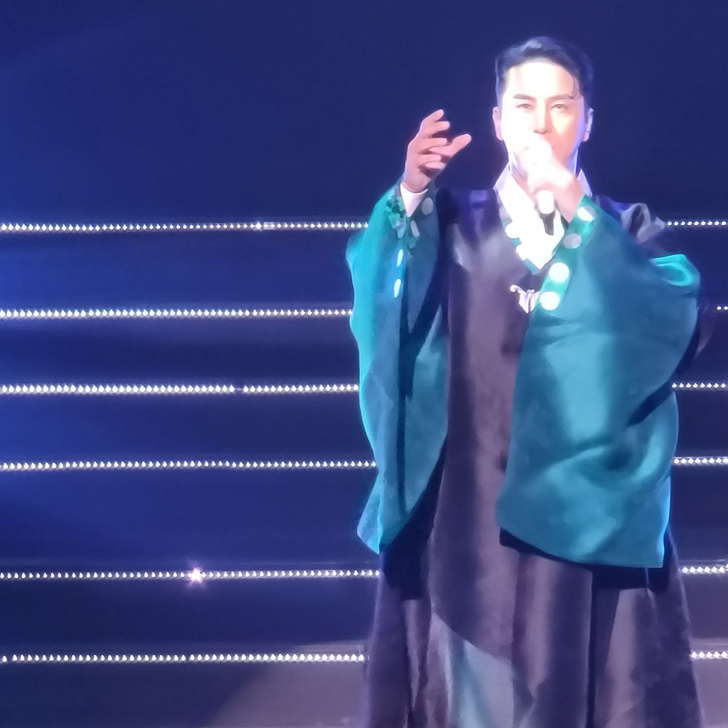 張民好的最新照片