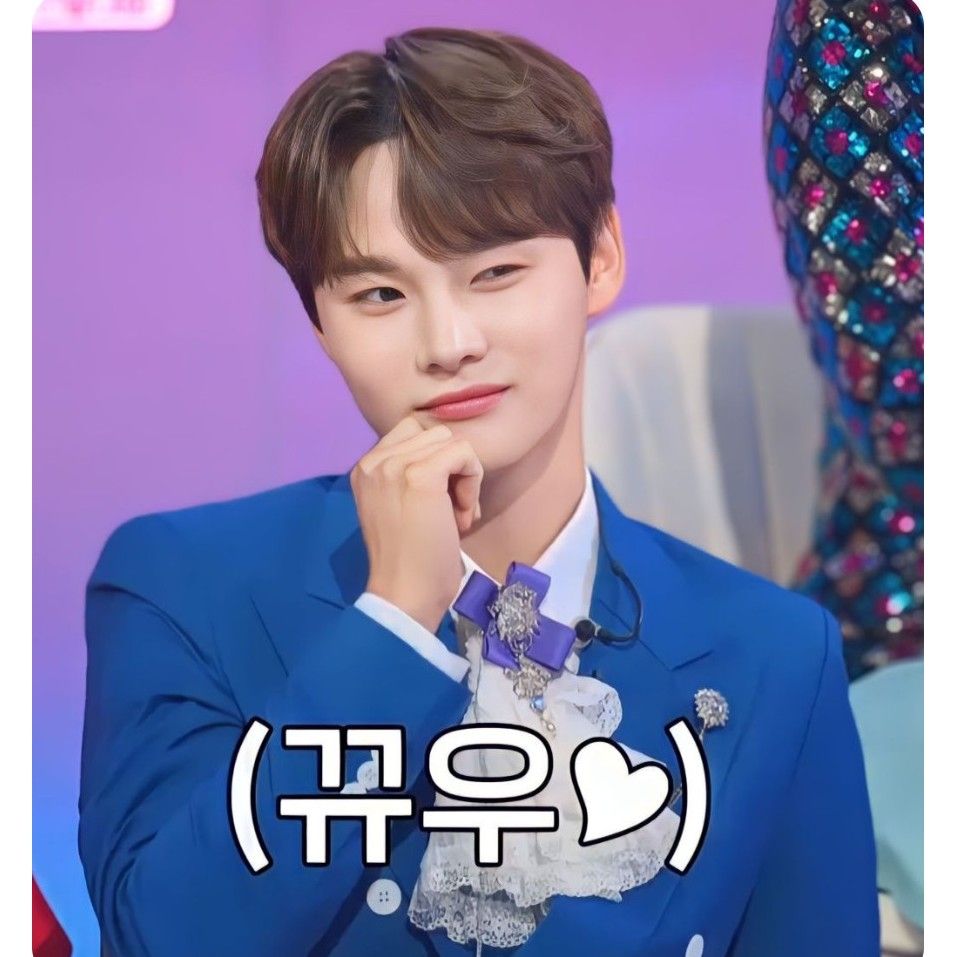 A moment captured by a fan of Park Seojin