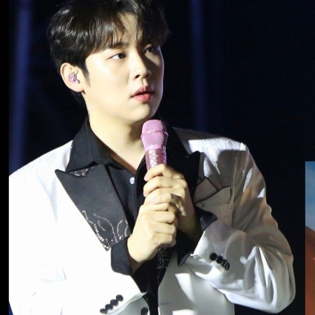 Latest photo of Jinuk