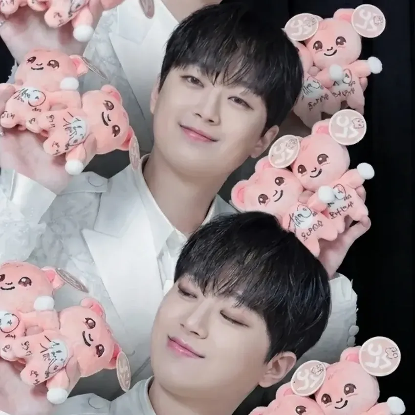 粉丝拍下的李灿元瞬间