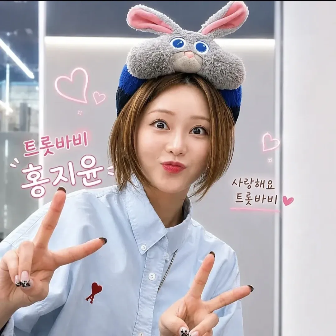 Foto kegiatan terbaru dari Hong Jiyoon