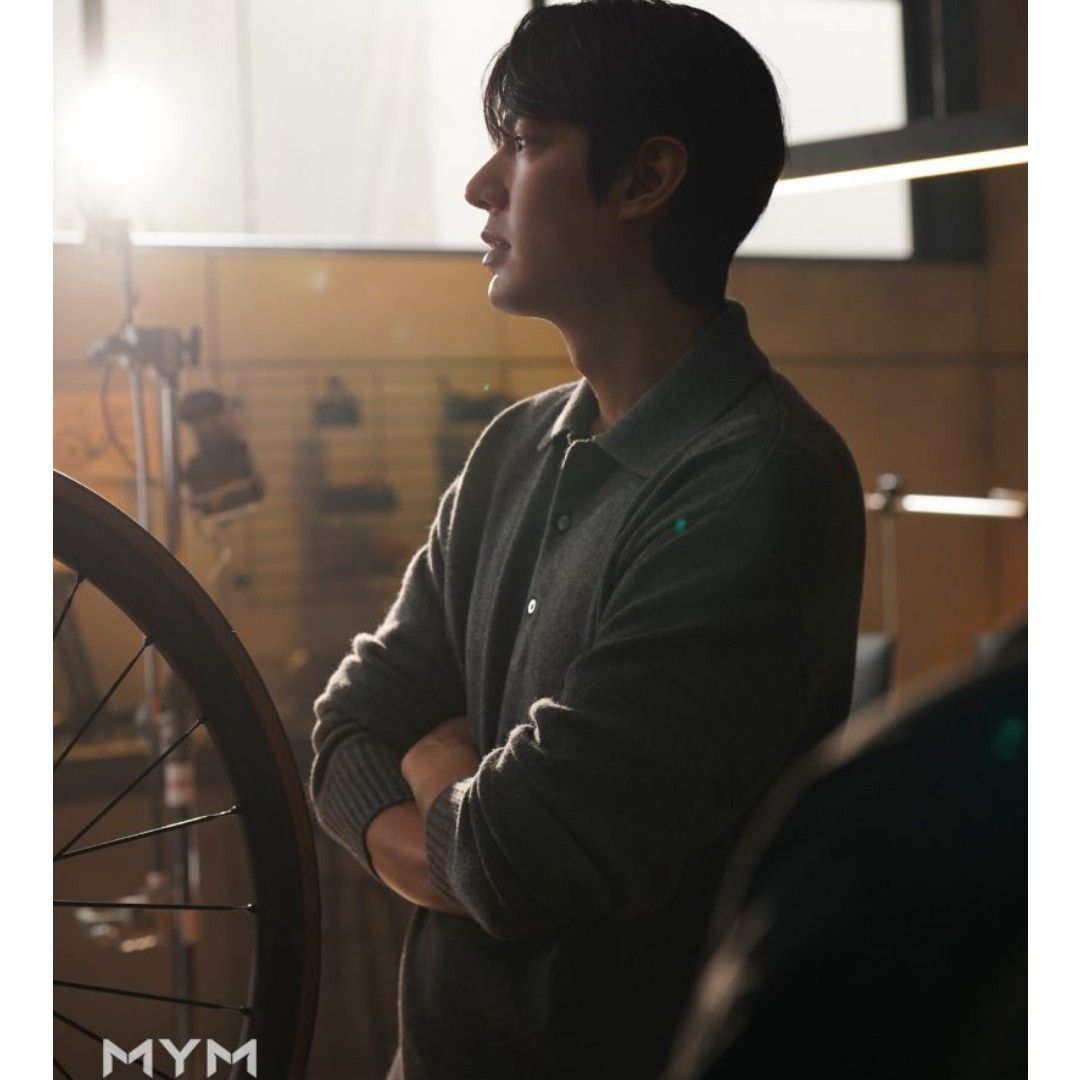 イ・ミンホの最近の活動ショット