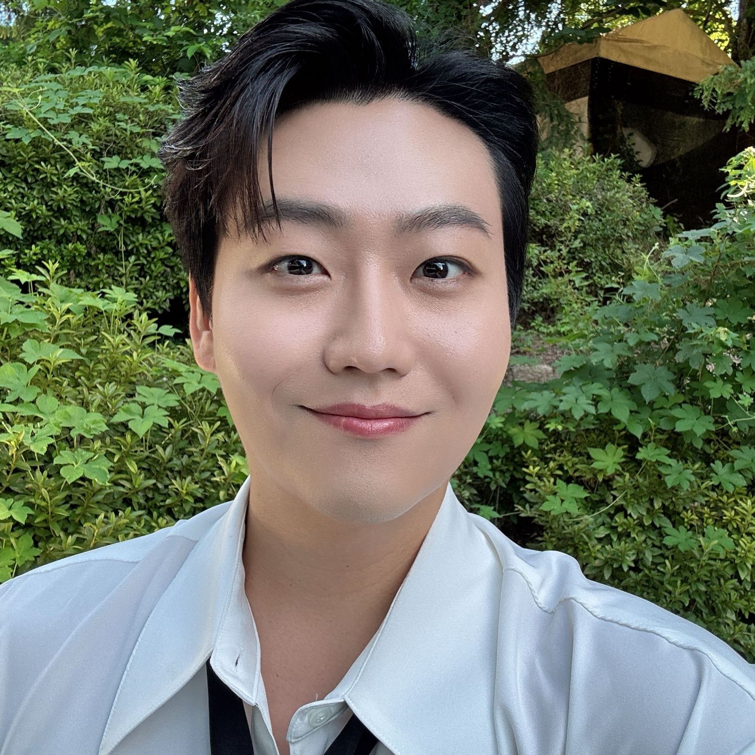 Behind-the-scenes cut of Min Soohyun