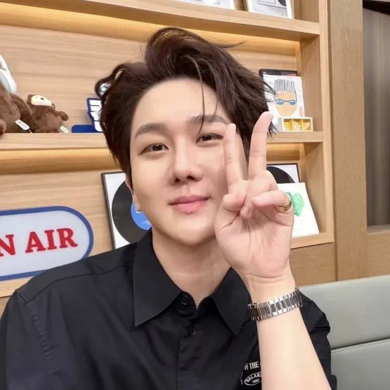 Behind-the-scenes cut of Kim Soochan