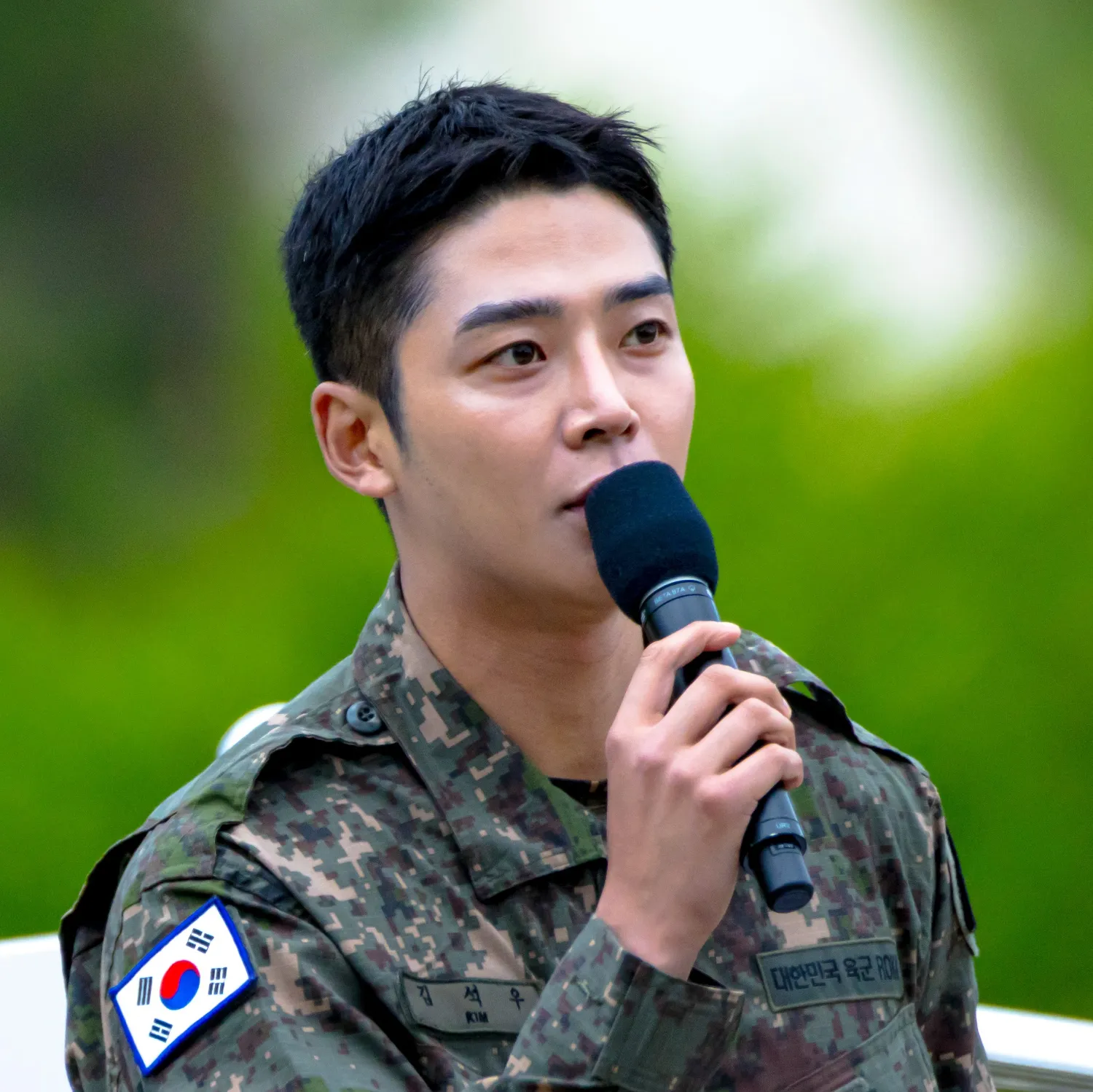路云的最新照片