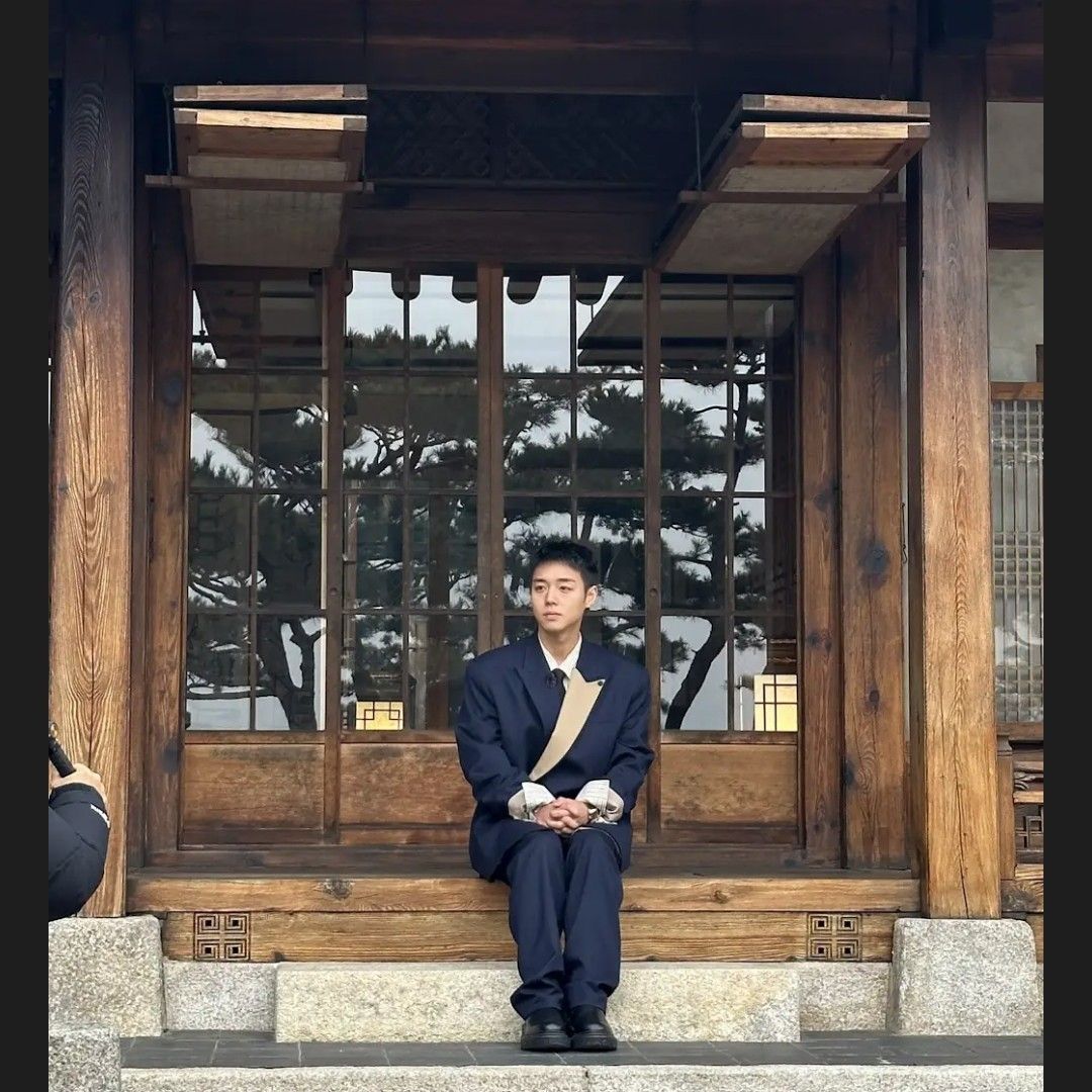 朴志訓的最新照片