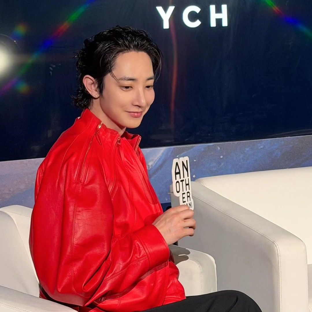 A moment captured by a fan of Lee Soohyuk