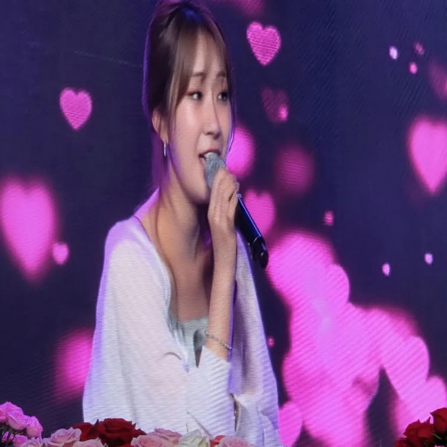 Cuplikan di balik layar dari Jeon Yujin