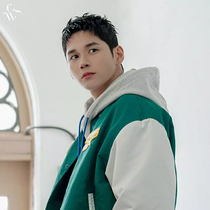 オン・ソンウの最近の活動ショット