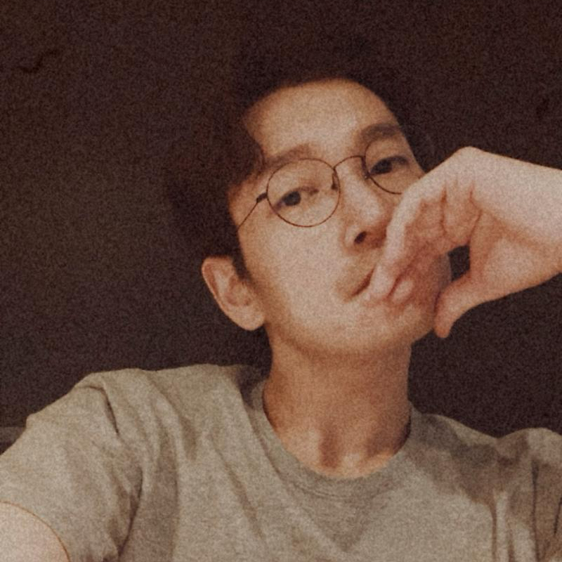 A moment captured by a fan of Cho Seungwoo 