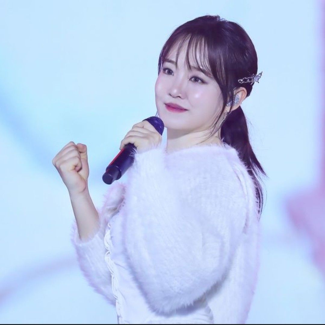 Recent activity shot of Younha