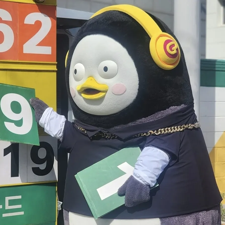 ペンスの最新写真