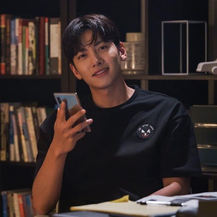 A moment captured by a fan of Ji Changwook