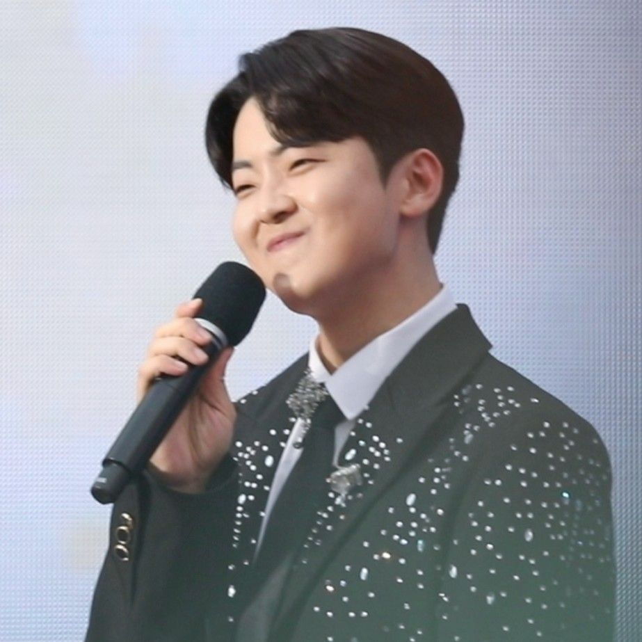 Recent activity shot of Park Minsu