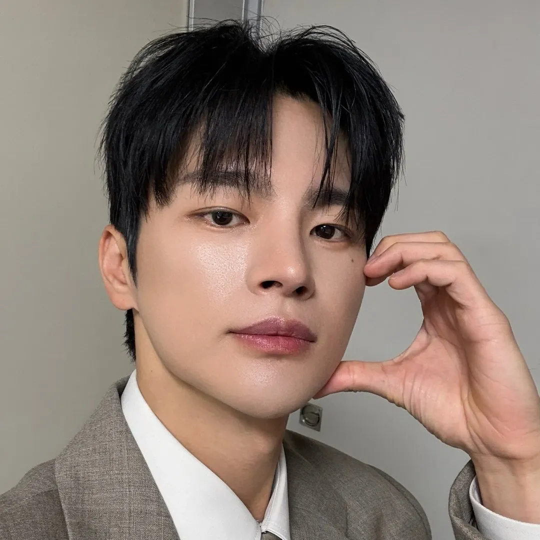 Foto terbaru dari Seo Inguk
