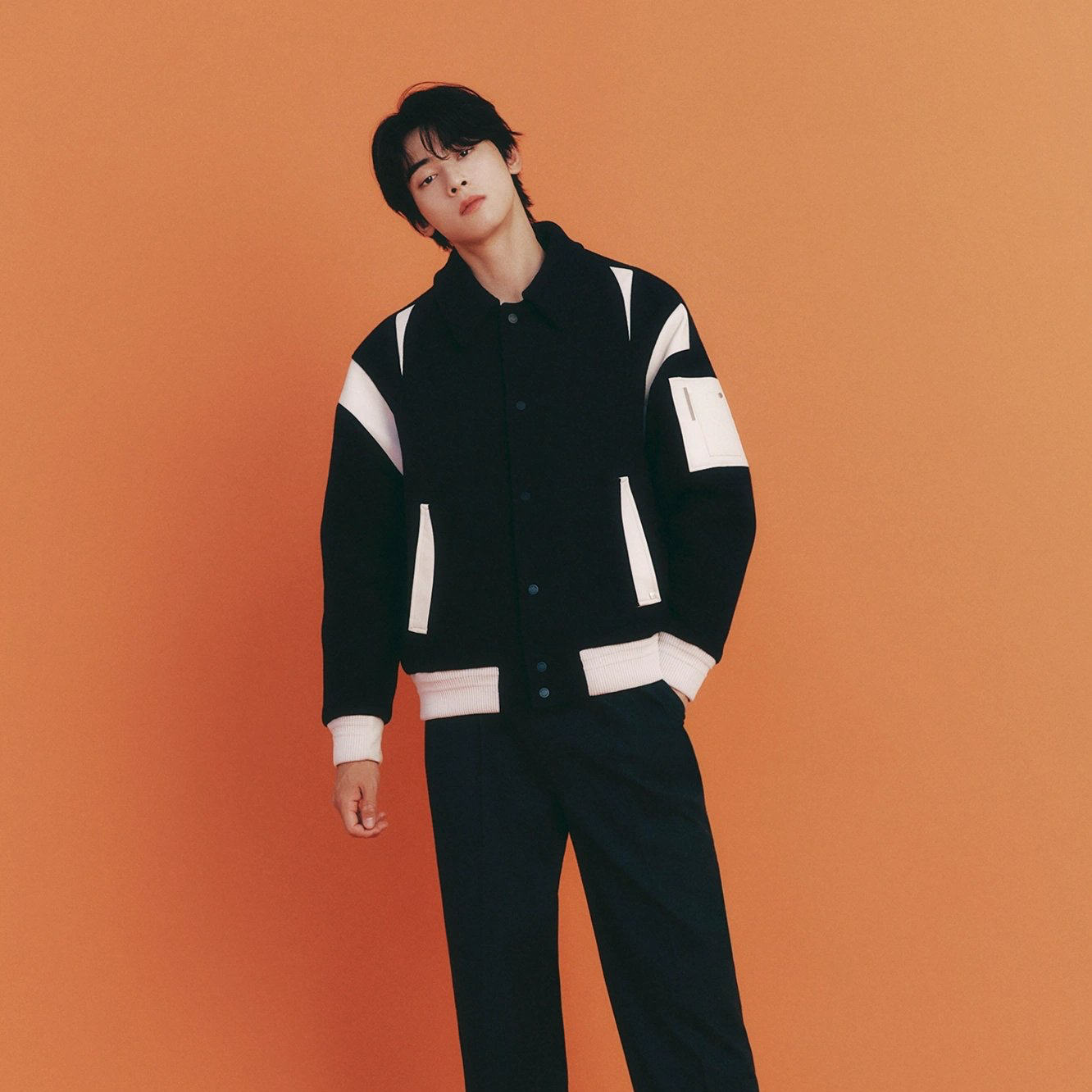 Recent activity shot of Cha Eunwoo