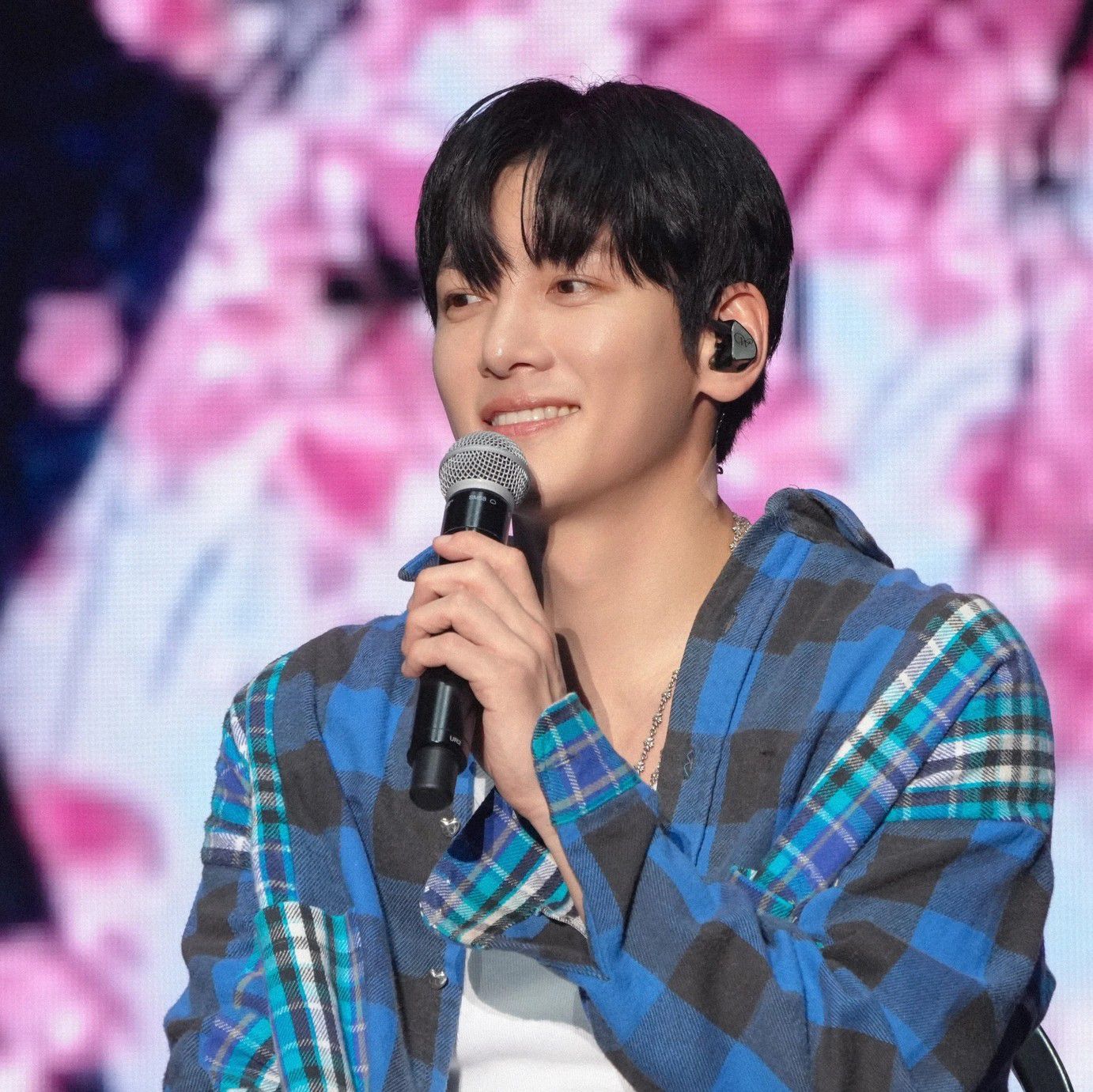 チ・チャンウクの最近の活動ショット