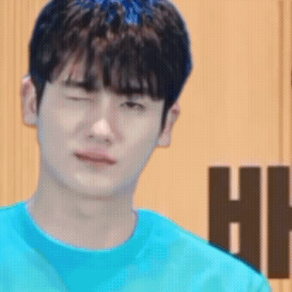 Behind-the-scenes cut of Park Hyungsik