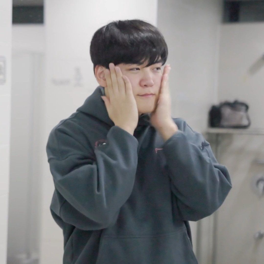 Recent activity shot of Gumayusi