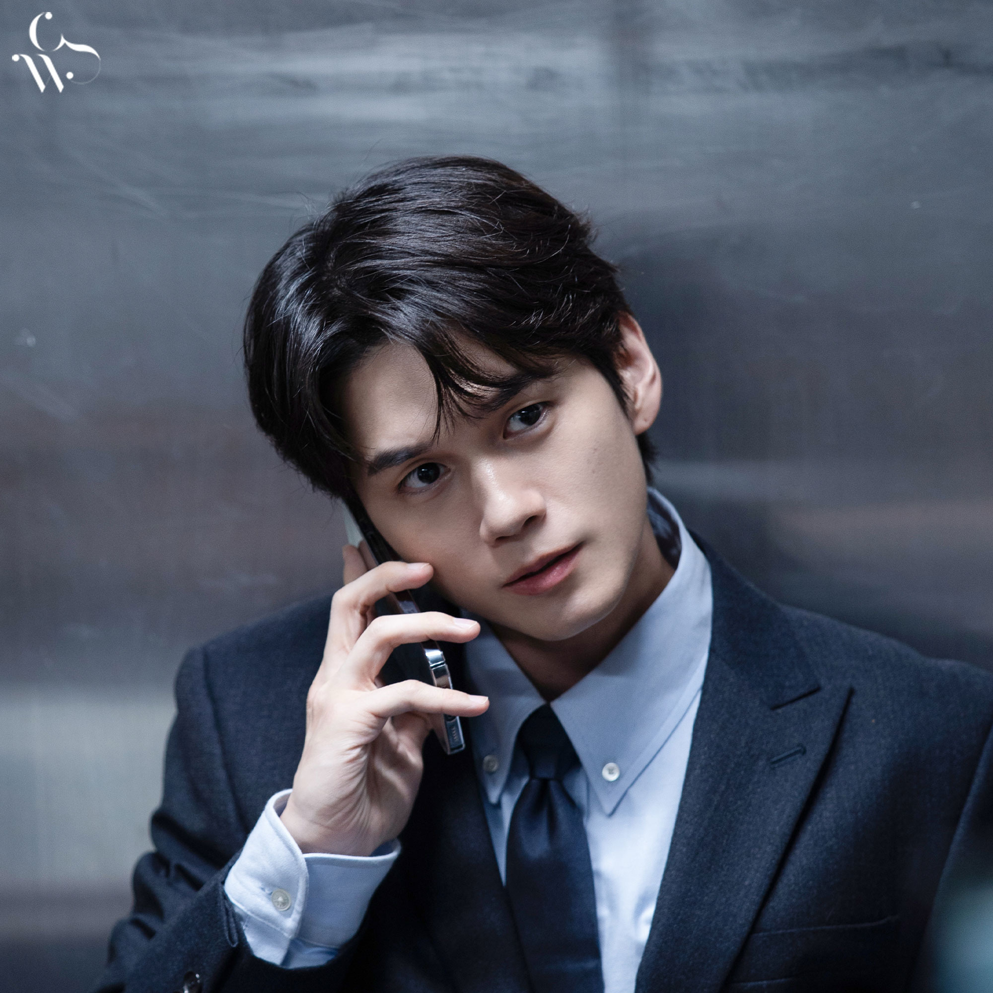 粉絲拍下的邕聖祐瞬間