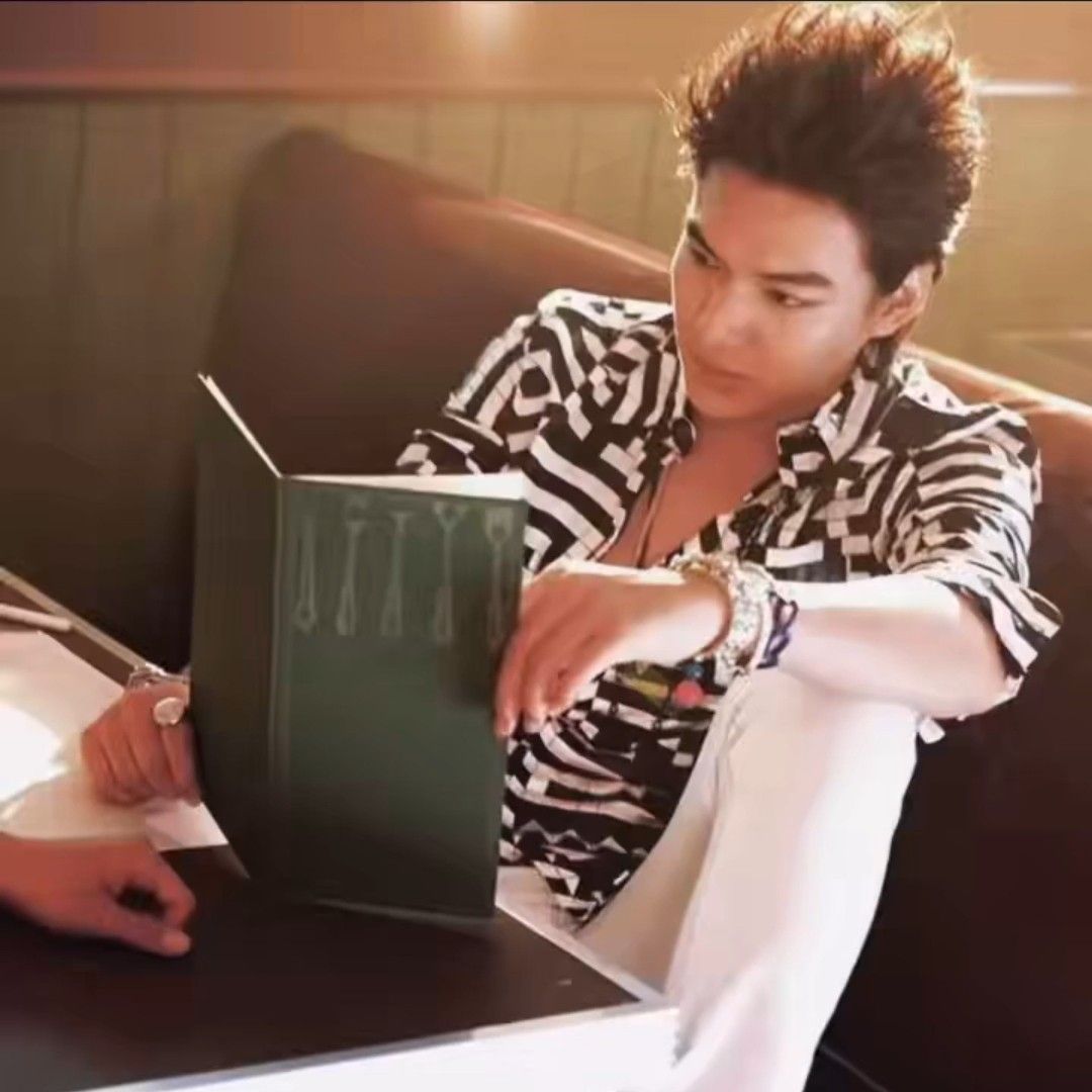 Recent activity shot of Lee Minho