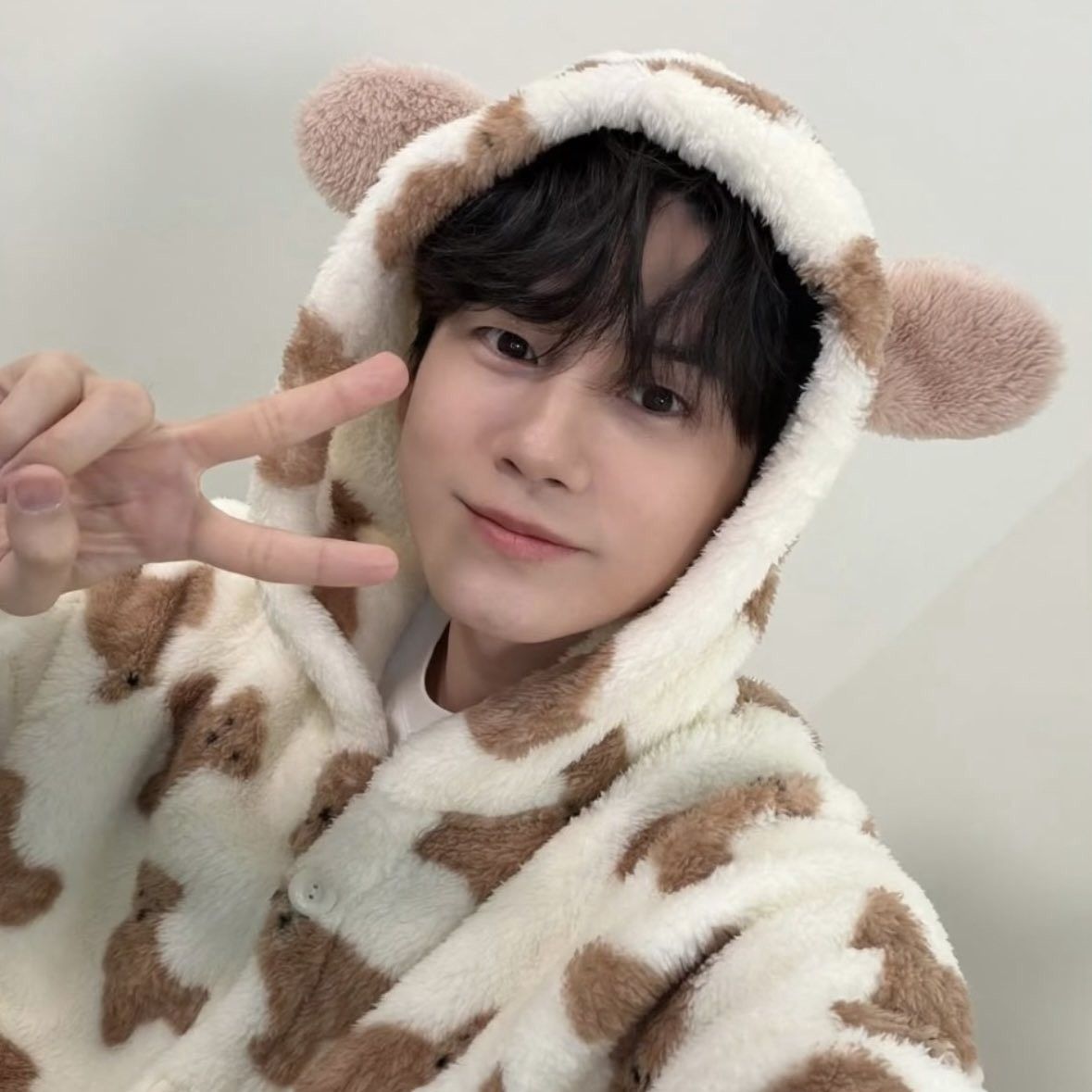 Behind-the-scenes cut of Ong Seongwu