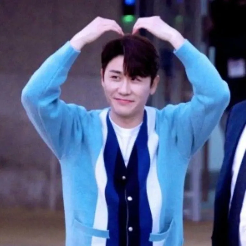영탁의 비하인드 컷