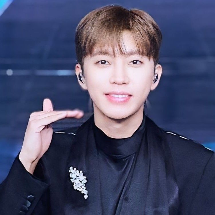 Recent activity shot of Lim Youngwoong