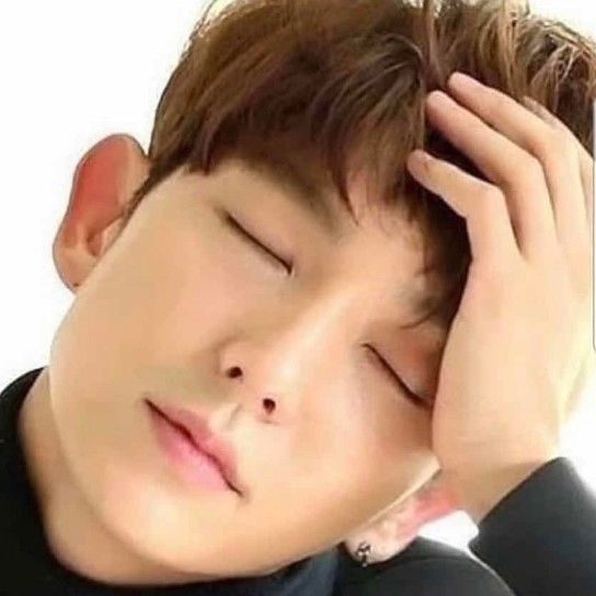 Behind-the-scenes cut of Lee Joongi