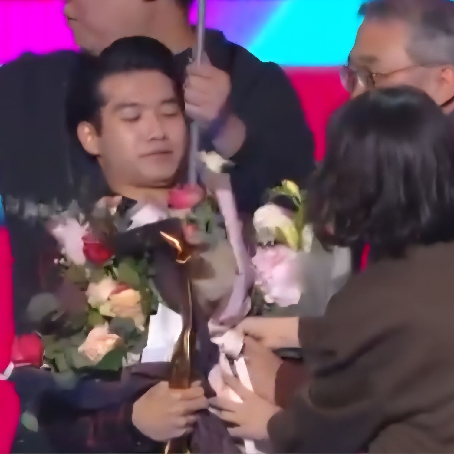 粉丝拍下的赵明燮瞬间