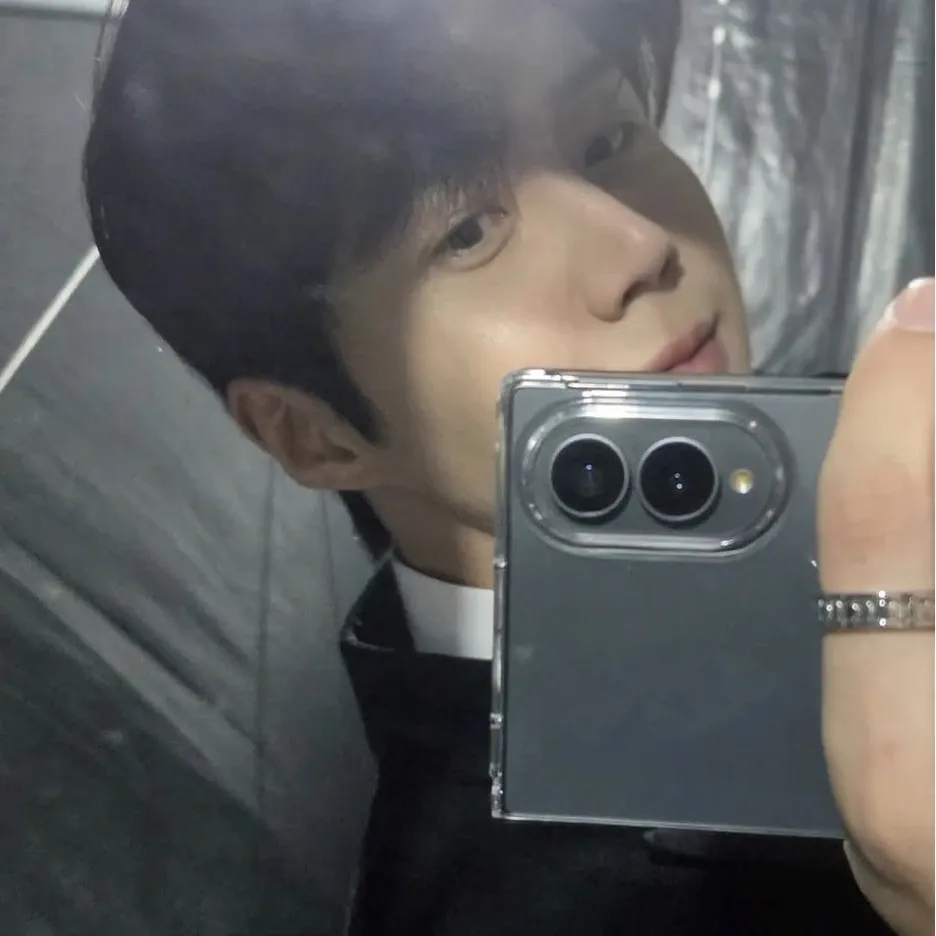 Foto kegiatan terbaru dari Kim Seonho