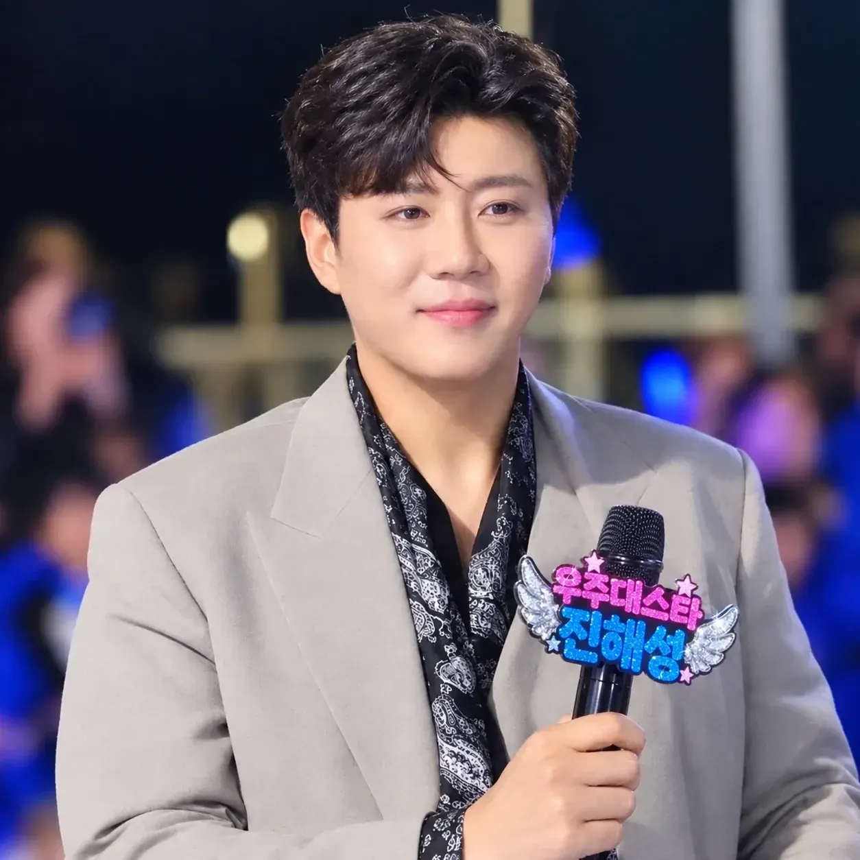 Behind-the-scenes cut of Jin Haesung