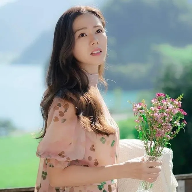 Recent activity shot of Son Yejin