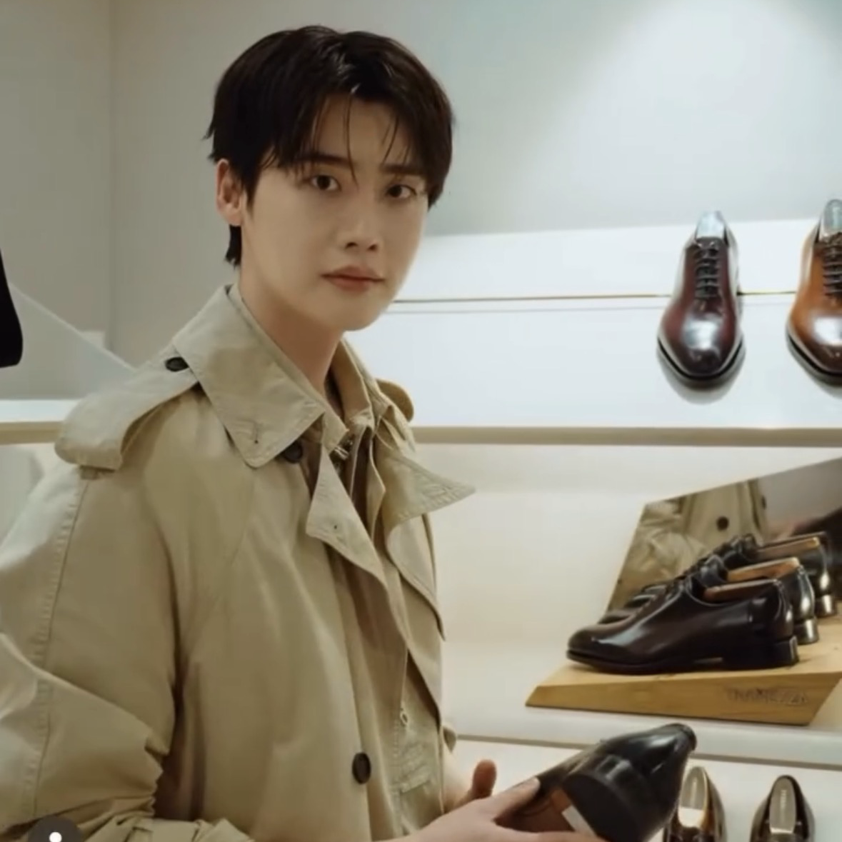 Recent activity shot of Lee Jongsuk