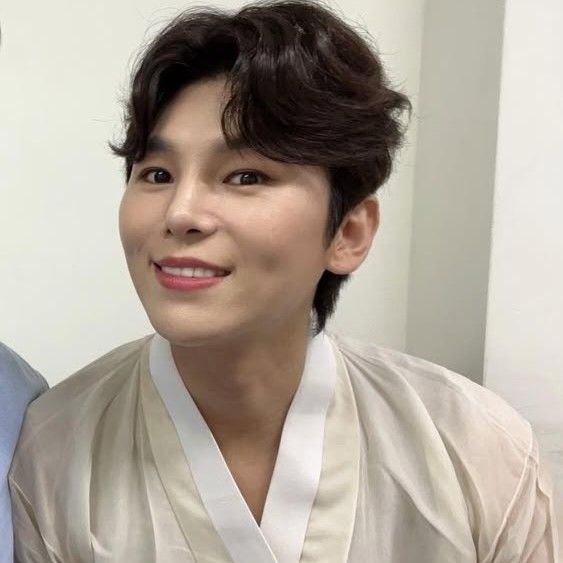 Behind-the-scenes cut of Kim Junsu (1991)