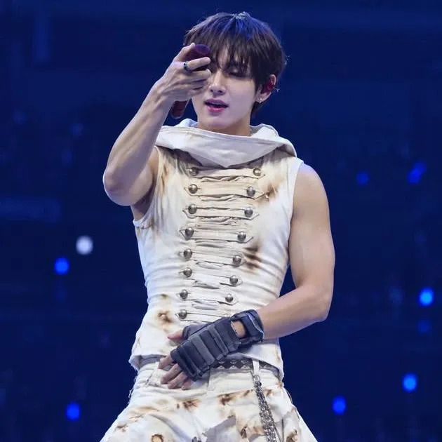 Recent activity shot of Kim Taehyung (V)