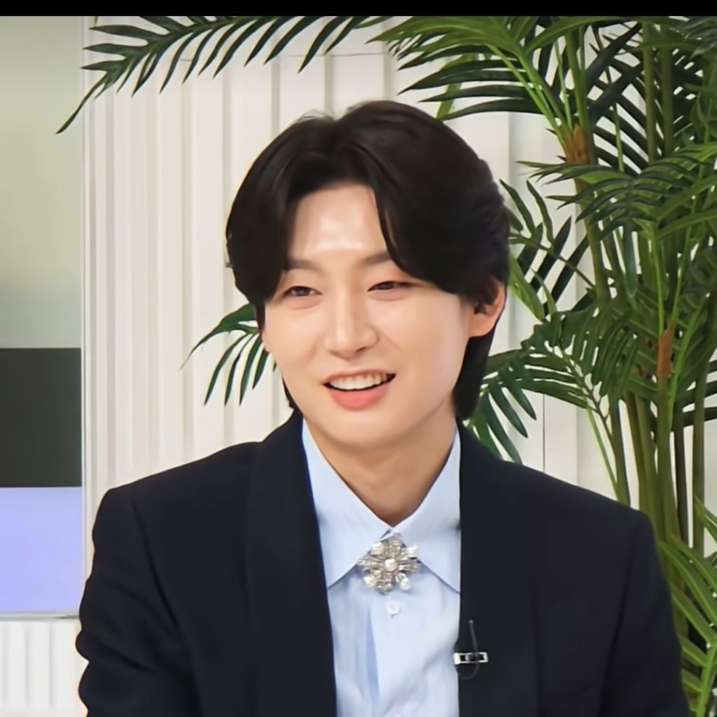 Hottest celeb community feed today