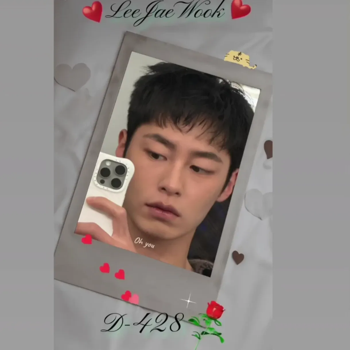 A moment captured by a fan of Lee Jaewook