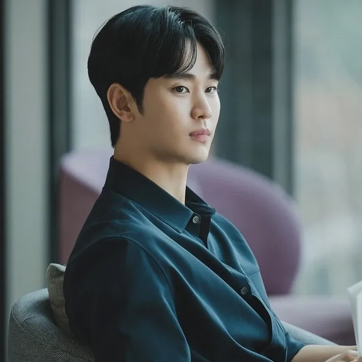 Recent activity shot of Kim Soohyun